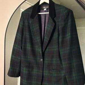 Sag Harbor wool Green and Black Plaid Blazer